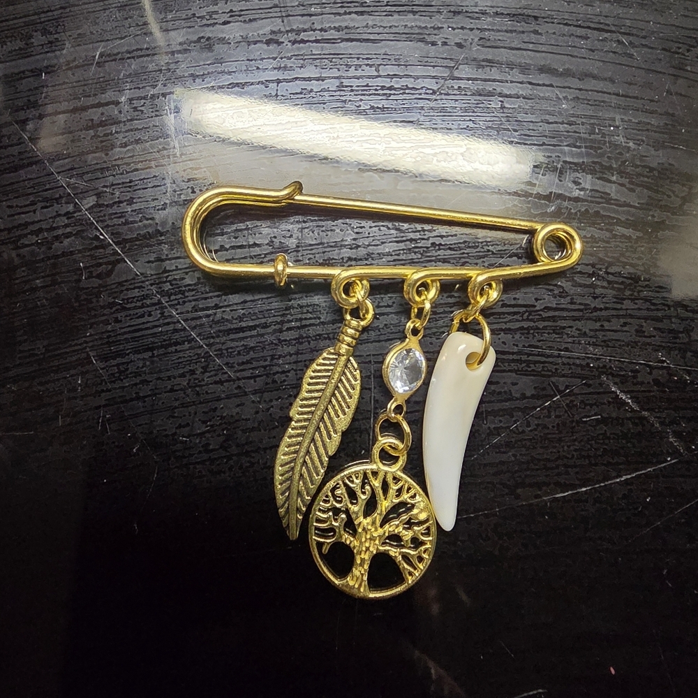 Kilt Pin, Dangle Brooch With Tree Of Life, Shark Tooth & Tree Of Life Charms